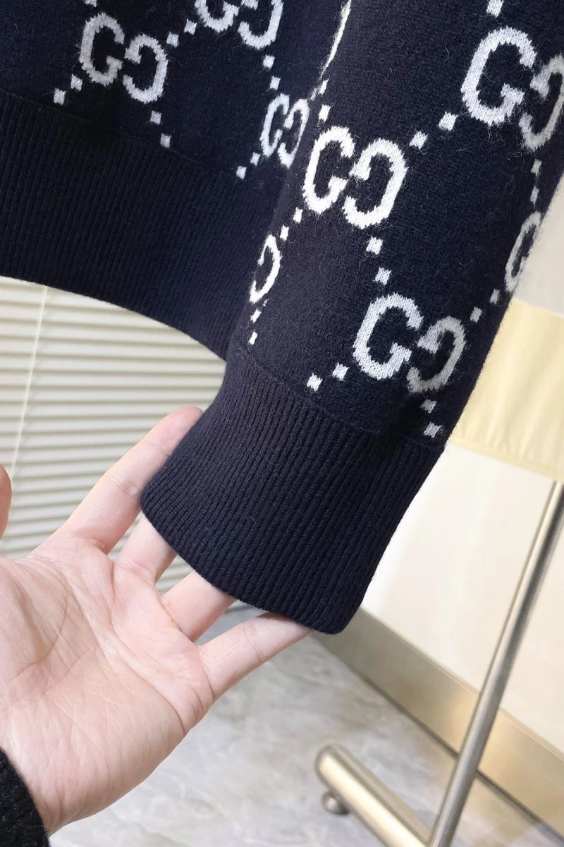Bold Gucci Sweaters 128789