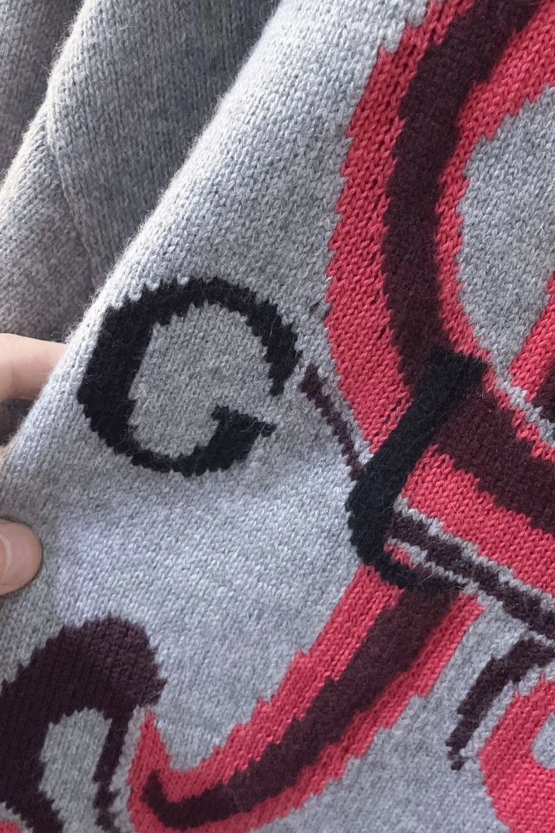 ModernLook Gucci Sweaters 128776