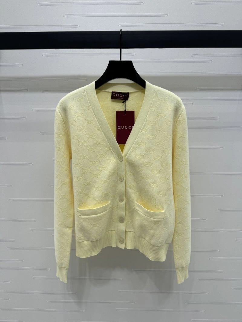 Bold Gucci Sweaters 124601