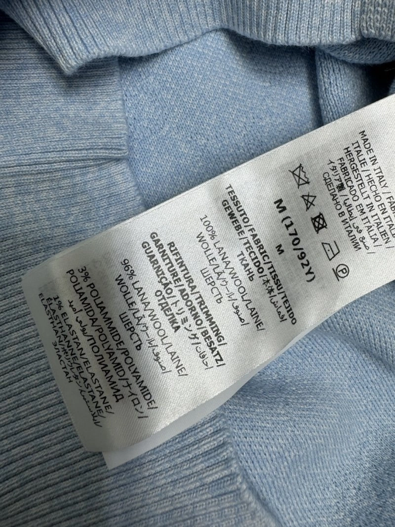 WaterResistant Gucci Sweaters 124599