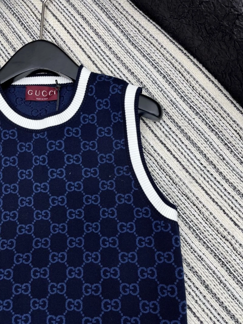 Lightweight Gucci Sweaters 124896