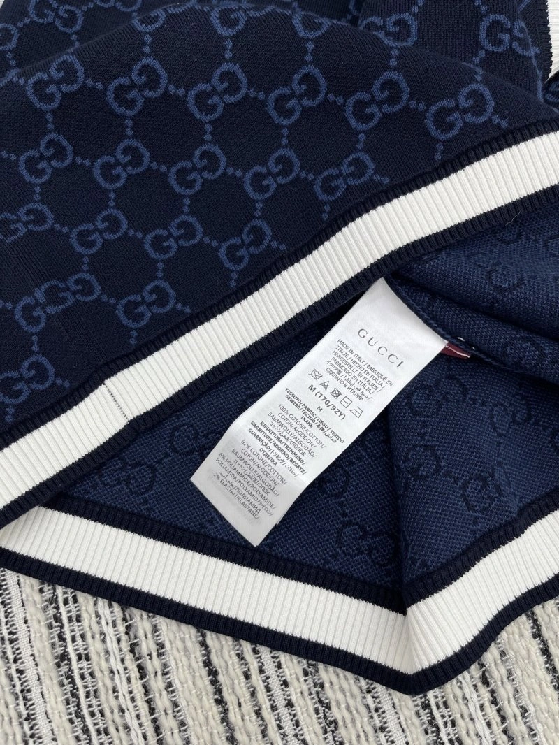 Lightweight Gucci Sweaters 124896
