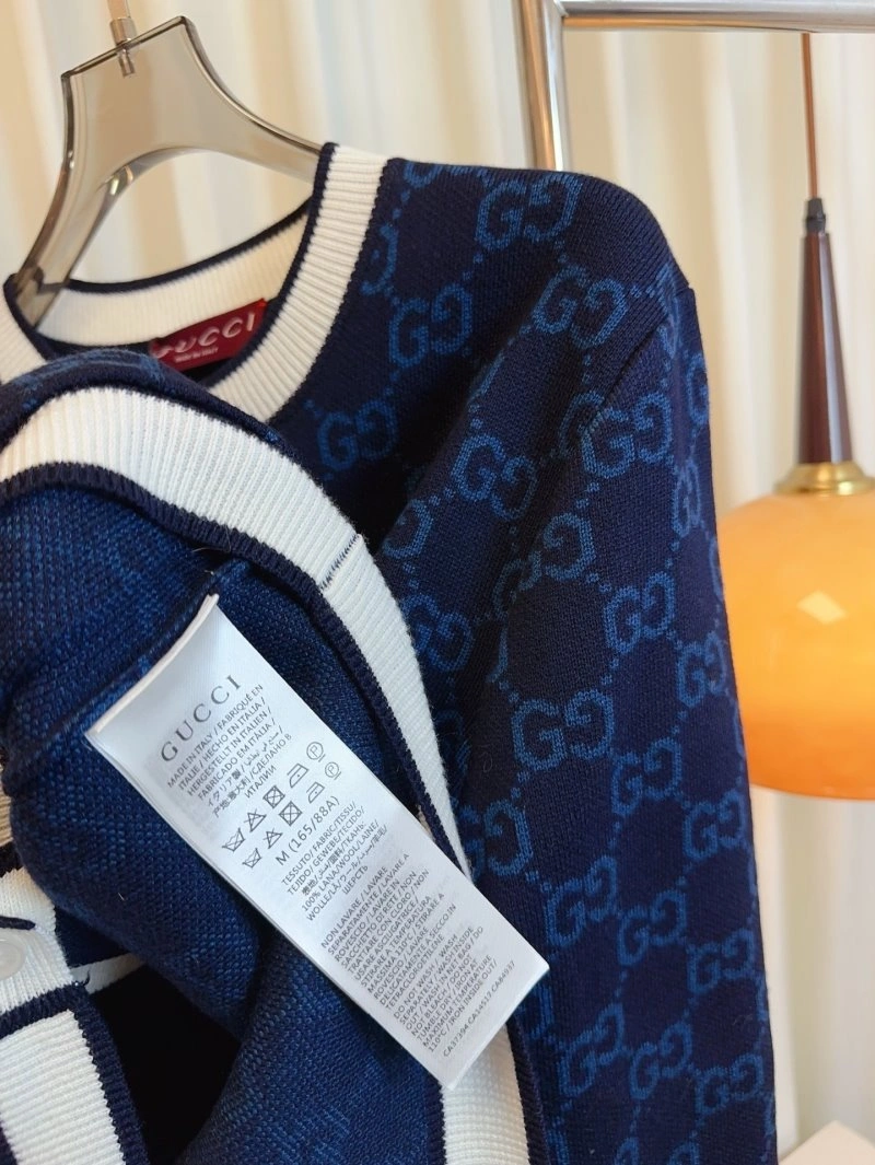 Unisex Gucci Sweaters 124917