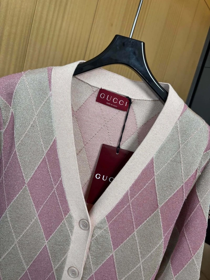Gucci Sweaters Youthful 124392