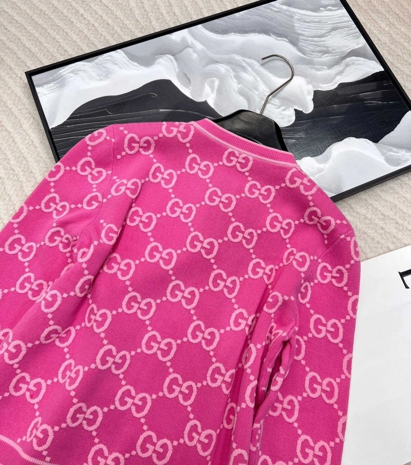 Gucci Sweaters Chic 124383