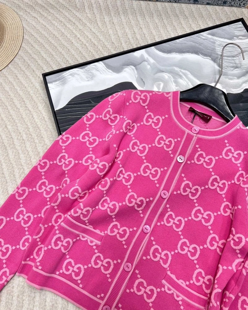 Gucci Sweaters Chic 124383