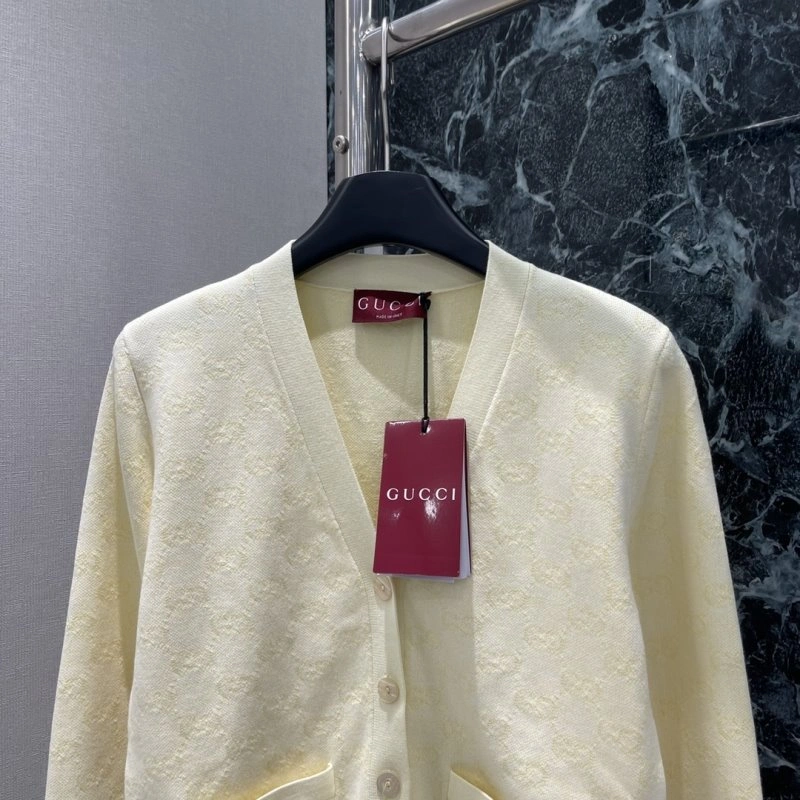 Neat Gucci Sweaters 124803