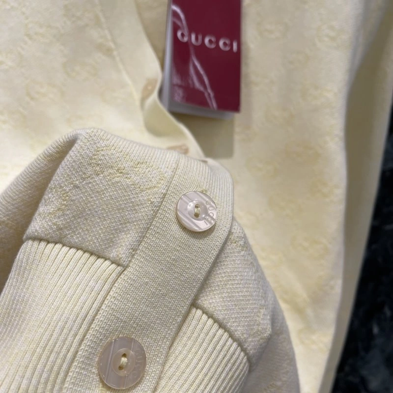 Neat Gucci Sweaters 124803