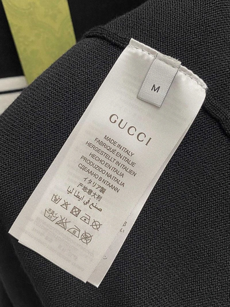 Elegant Gucci T-Shirts 128621