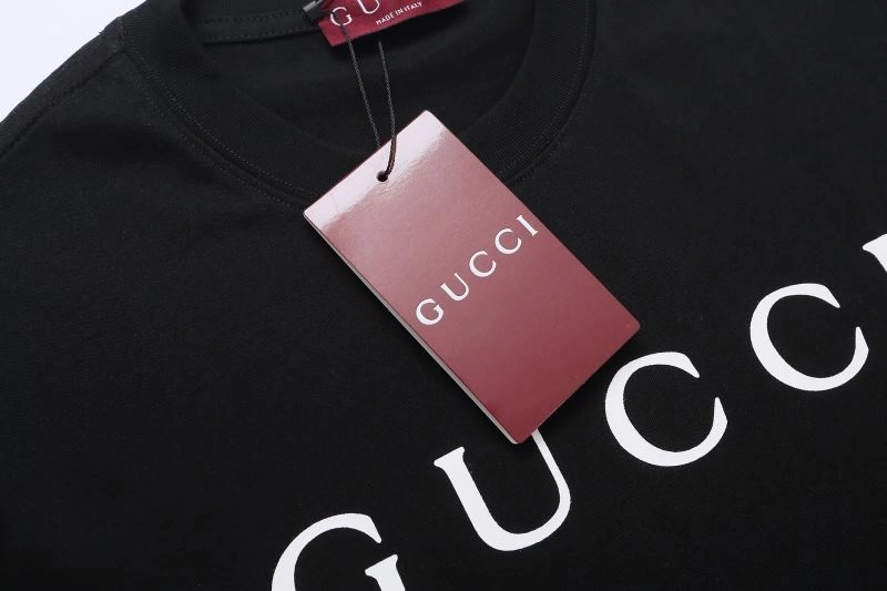 Packable Gucci T-Shirts 128980