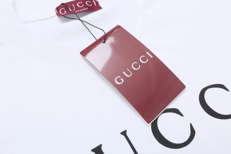 Packable Gucci T-Shirts 128980