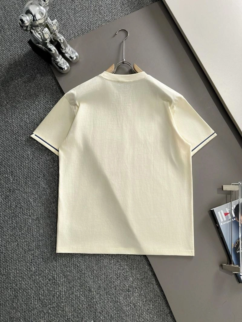 Gucci T-Shirts Comfortable 128960