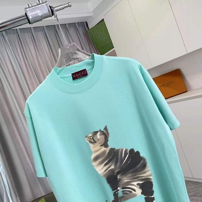 Unisex Gucci T-Shirts 125108