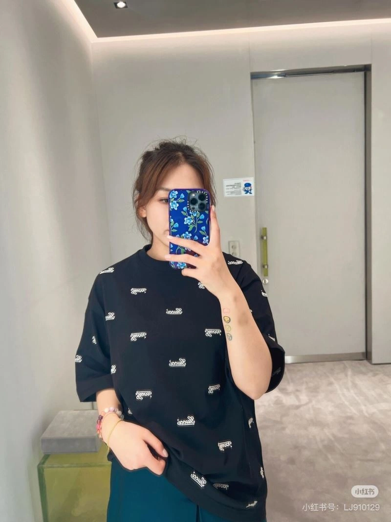 Gucci T-Shirts WrinkleFree 128510