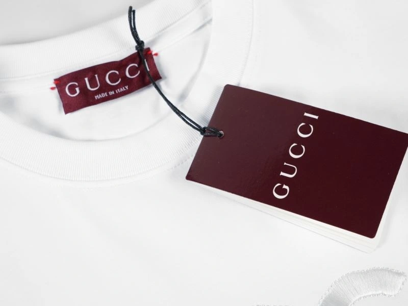 Gucci T-Shirts Soft 128484