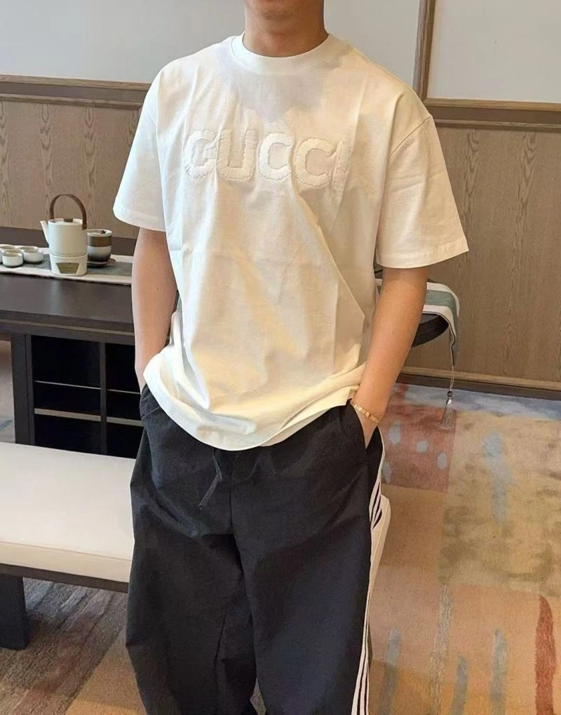 Gucci T-Shirts Soft 128484