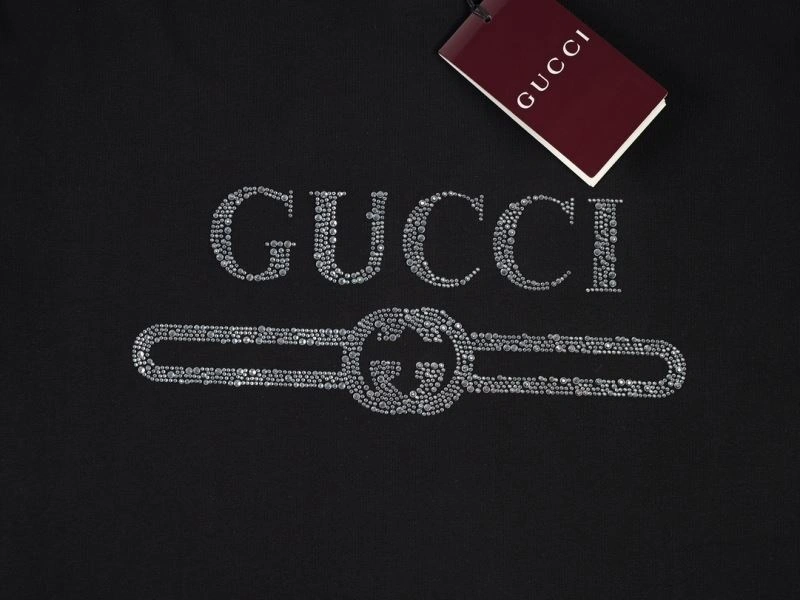 Bold Gucci T-Shirts 128482