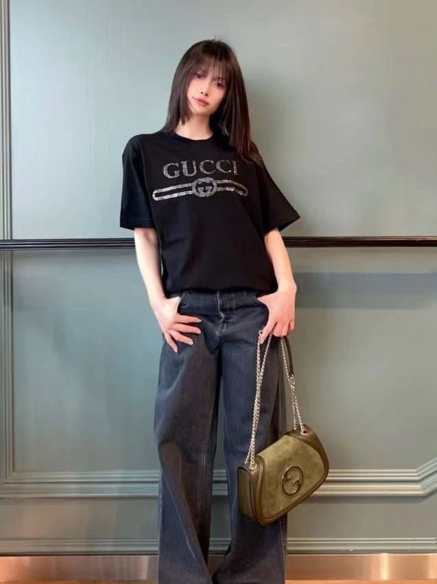 Bold Gucci T-Shirts 128482