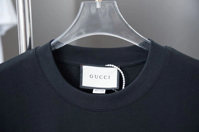 Modern Gucci T-Shirts 128451