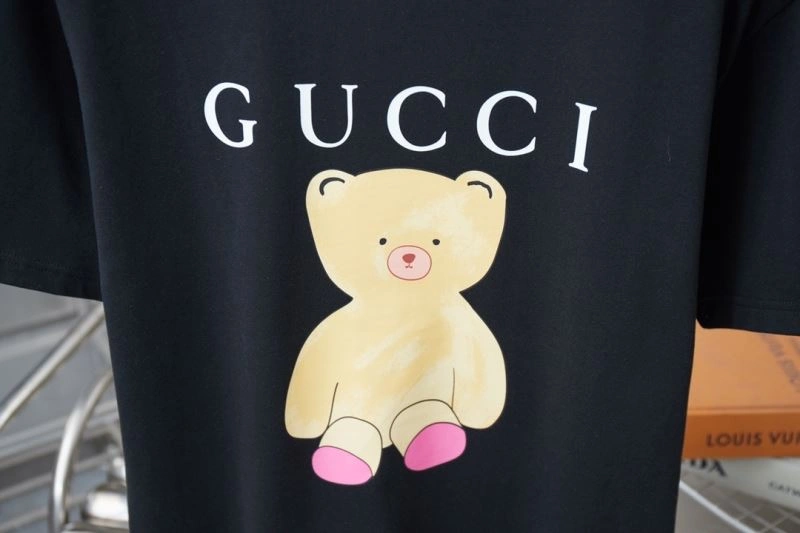 Modern Gucci T-Shirts 128451