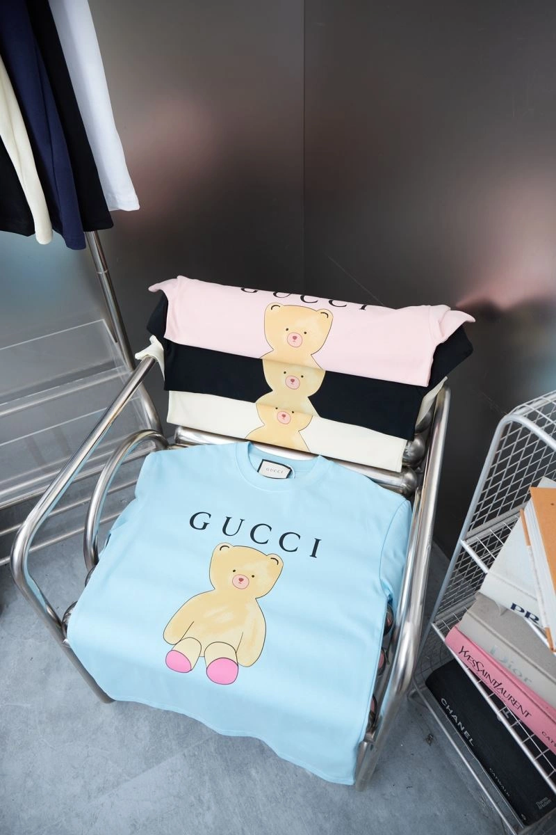 Neat Gucci T-Shirts 128448