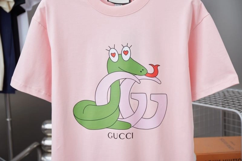 Contemporary Gucci T-Shirts 128452