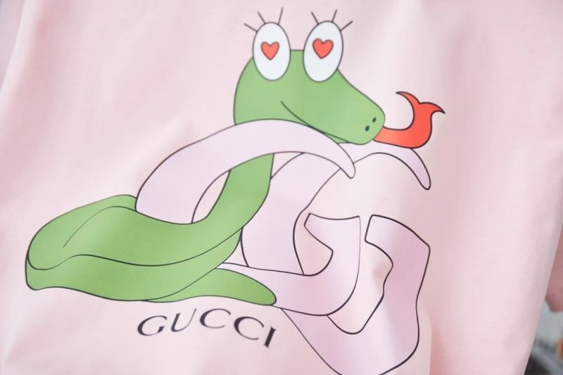 Contemporary Gucci T-Shirts 128452