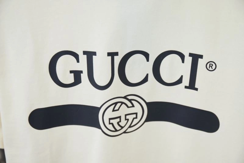 Gucci T-Shirts Breathable 128460