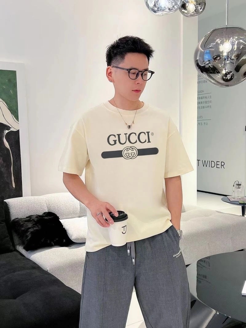 Gucci T-Shirts Breathable 128460