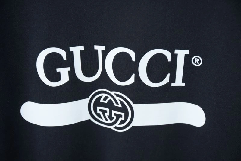 Gucci T-Shirts Comfortable 128445