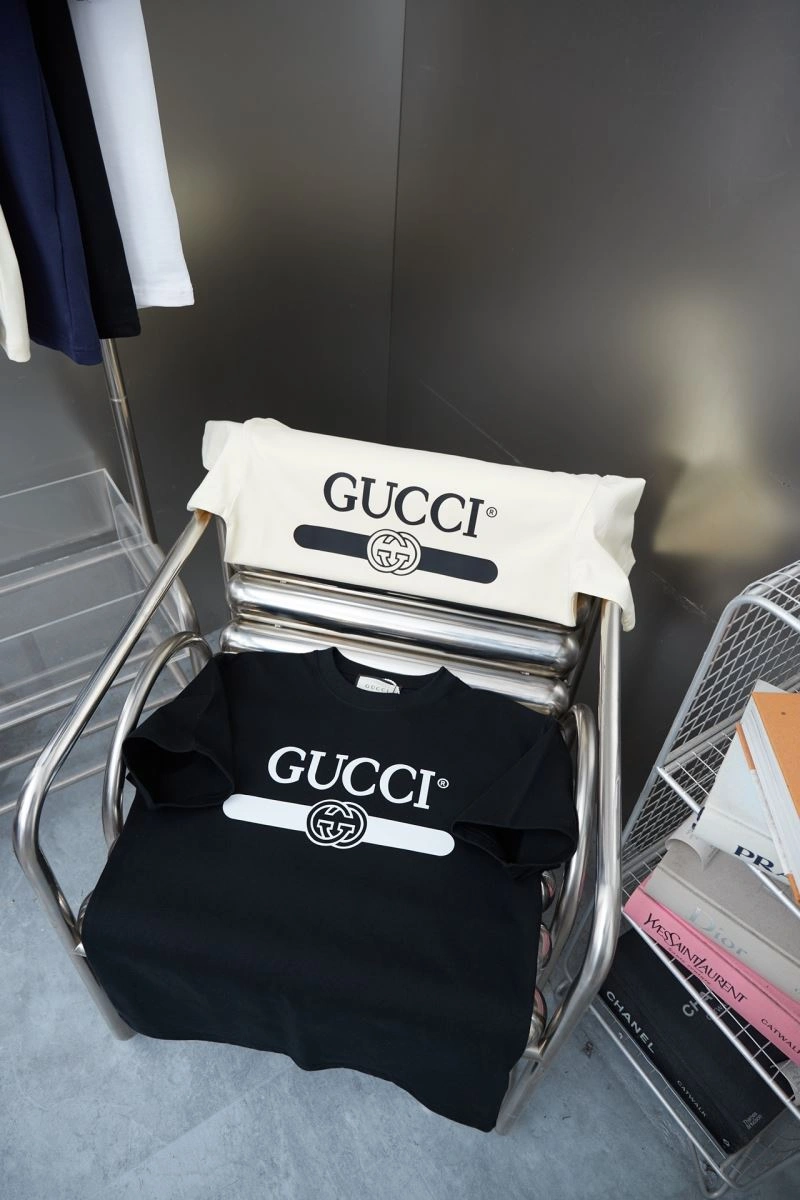 Gucci T-Shirts Comfortable 128445