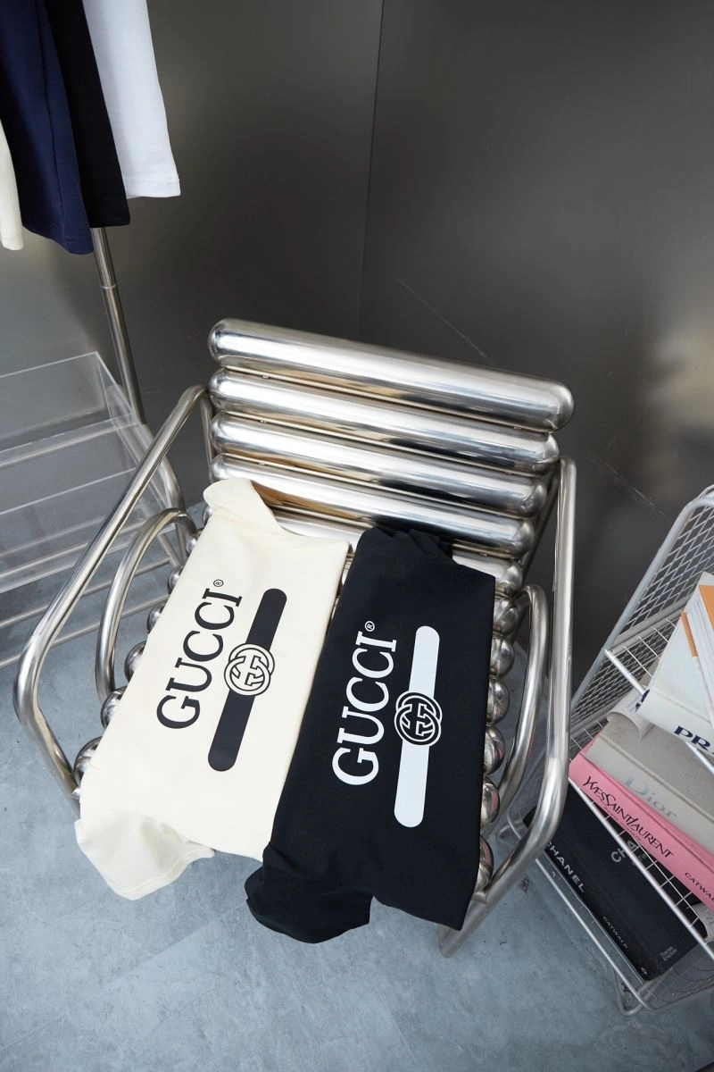 Gucci T-Shirts Comfortable 128445