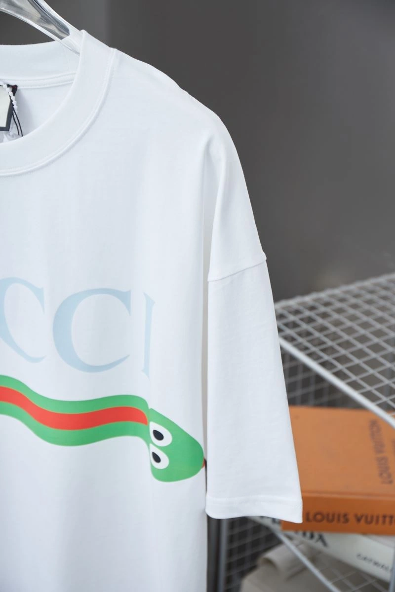 Vibrant Gucci T-Shirts 128447