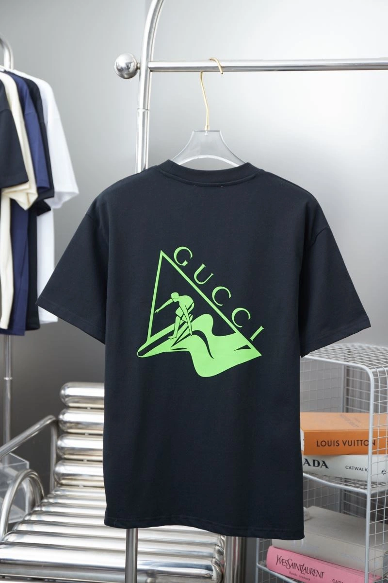 Gucci T-Shirts FashionForward 128450
