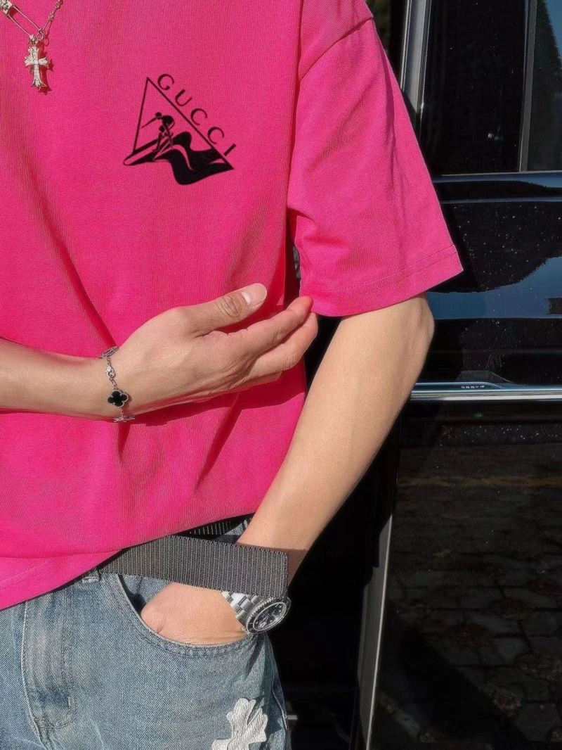 Gucci T-Shirts Neat 128446