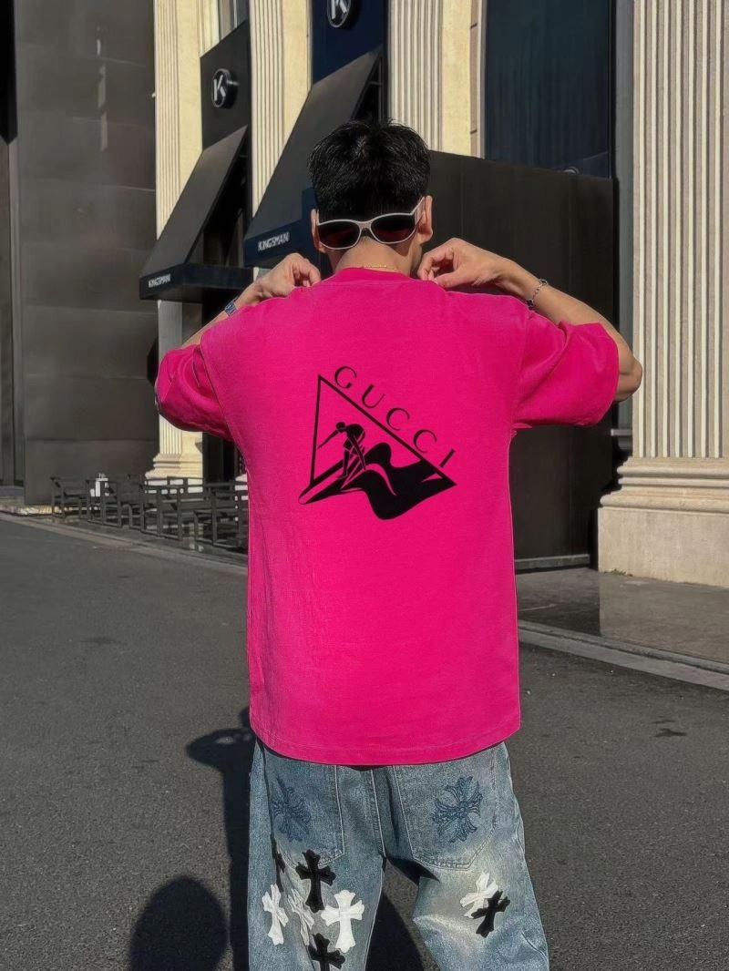 Gucci T-Shirts Neat 128446