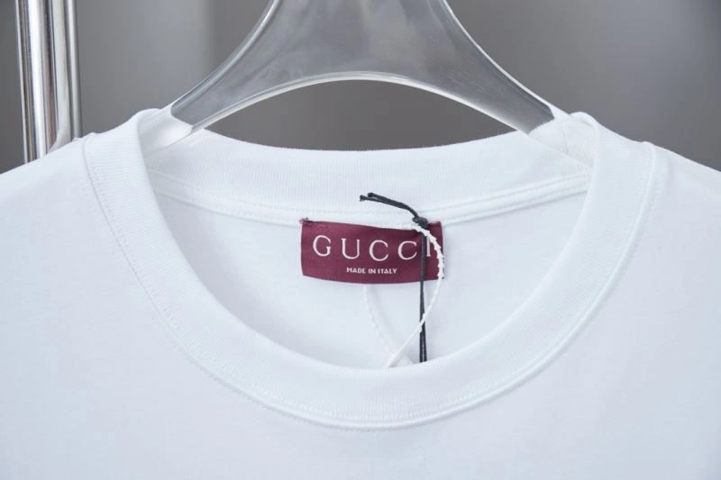 Lightweight Gucci T-Shirts 128442
