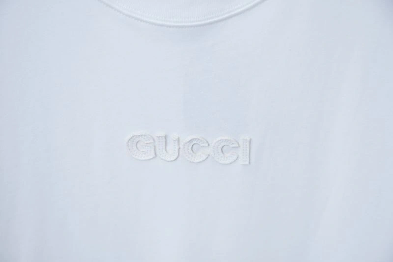 Lightweight Gucci T-Shirts 128442