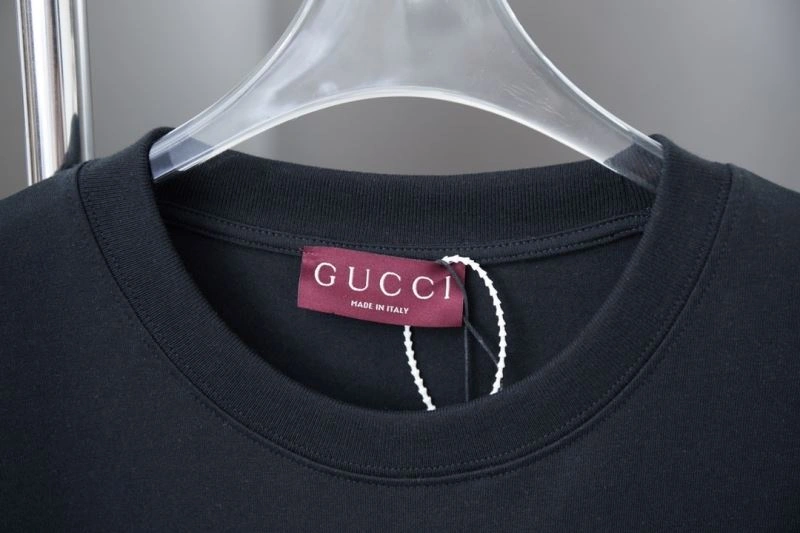 Classic Gucci T-Shirts 128441