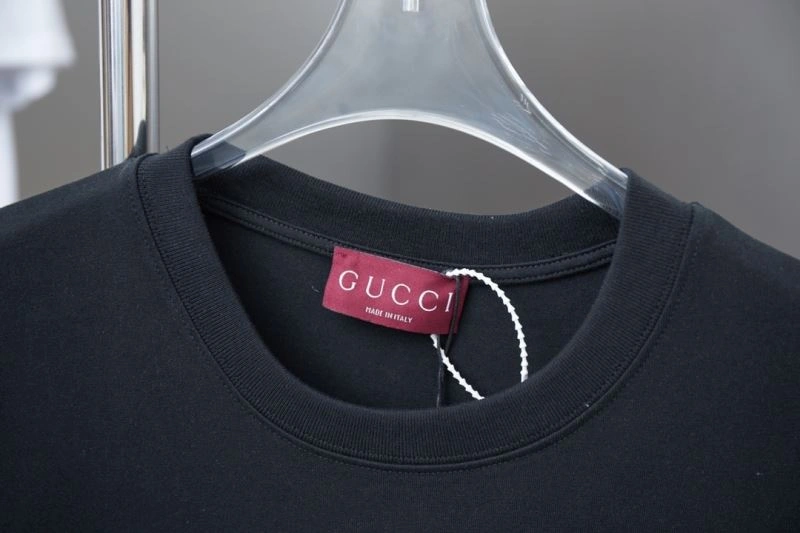 Neat Gucci T-Shirts 128431