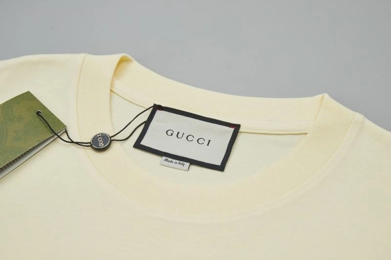 Effortless Gucci T-Shirts 128426