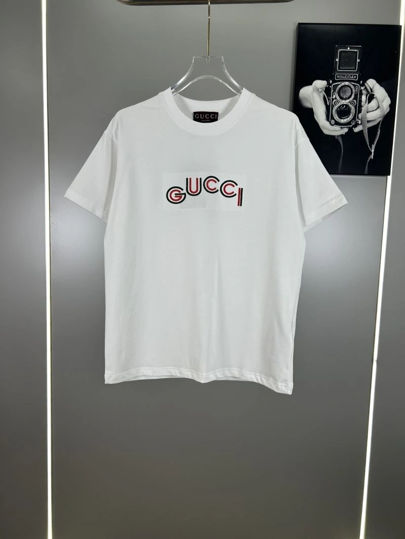 Gucci T-Shirts Sleek 128363