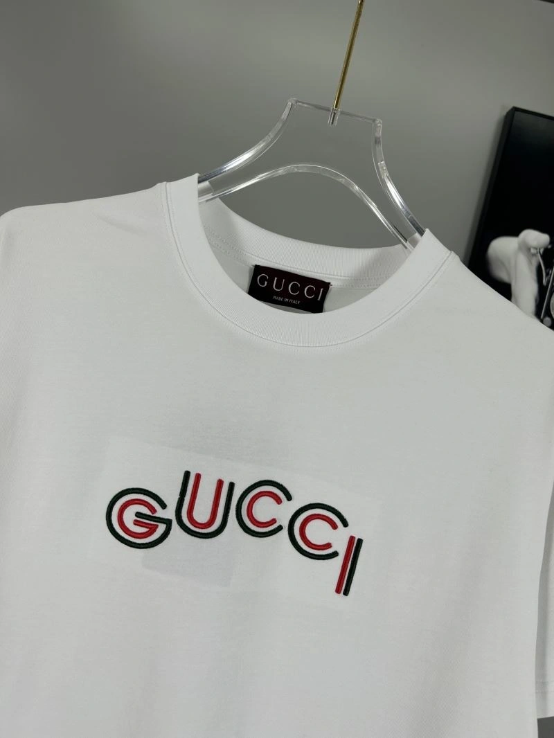 Gucci T-Shirts Sleek 128363