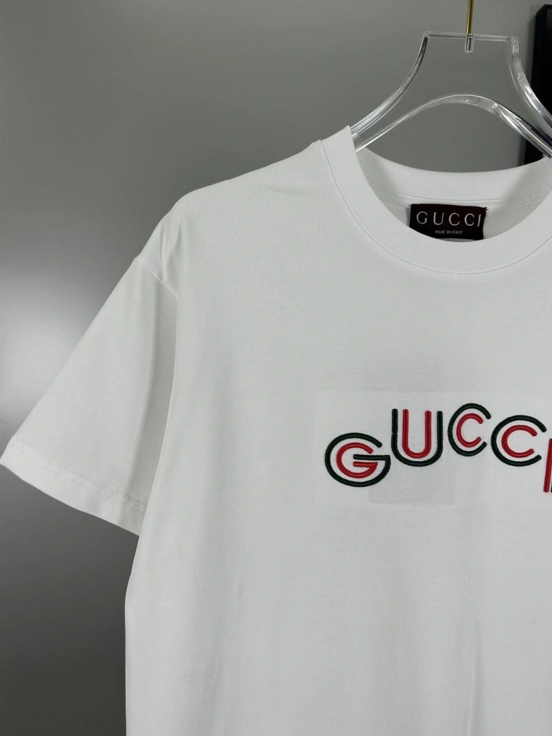 Gucci T-Shirts Sleek 128363