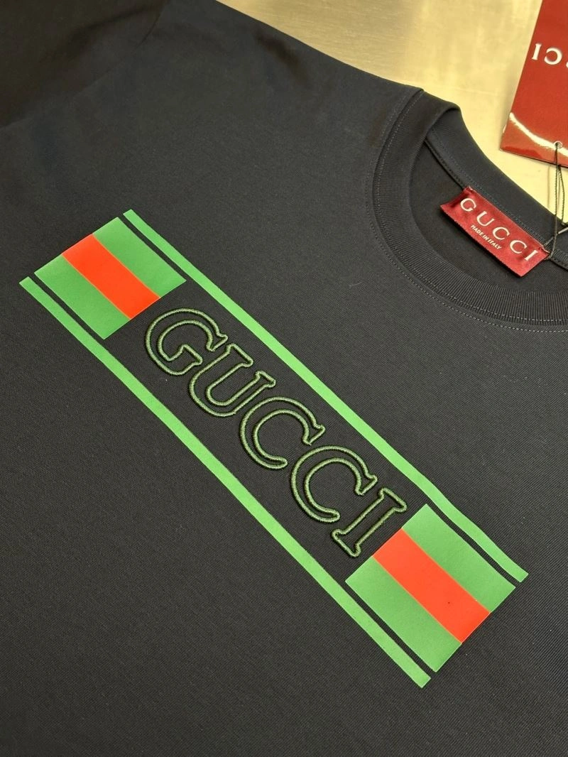 Gucci T-Shirts Refined 128356