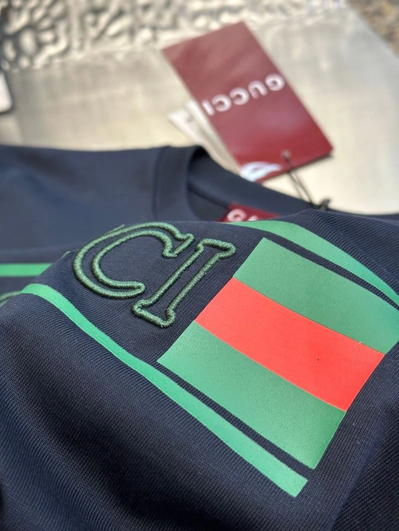 Gucci T-Shirts Refined 128356