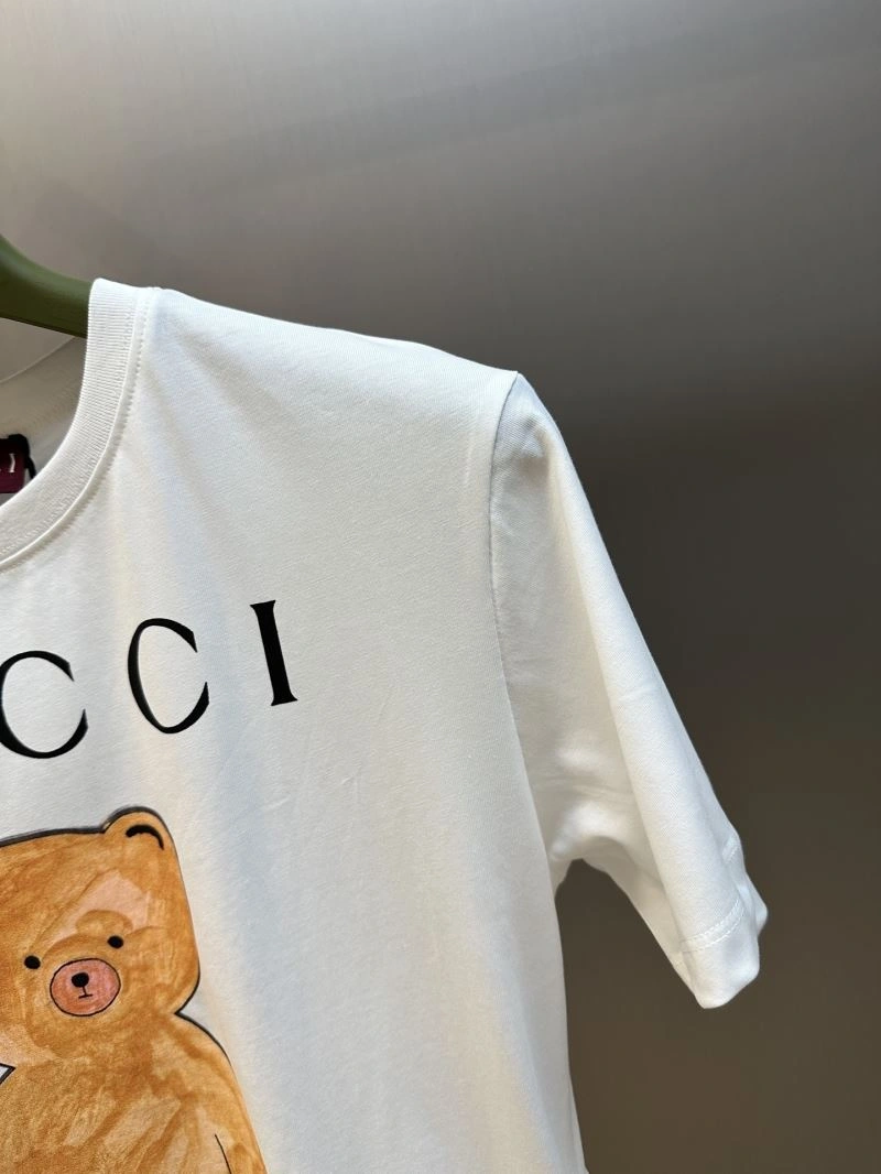 Effortless Gucci T-Shirts 128350