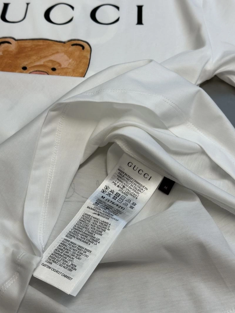 Effortless Gucci T-Shirts 128350