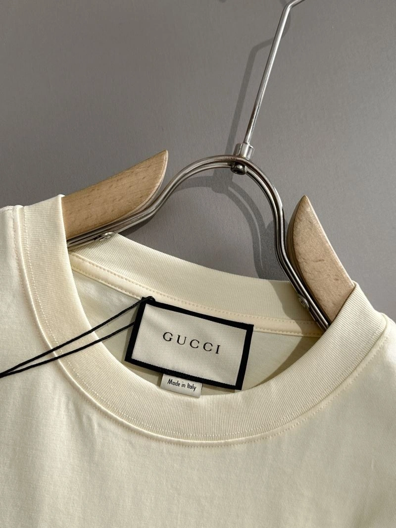 Gucci T-Shirts Breathable 128331