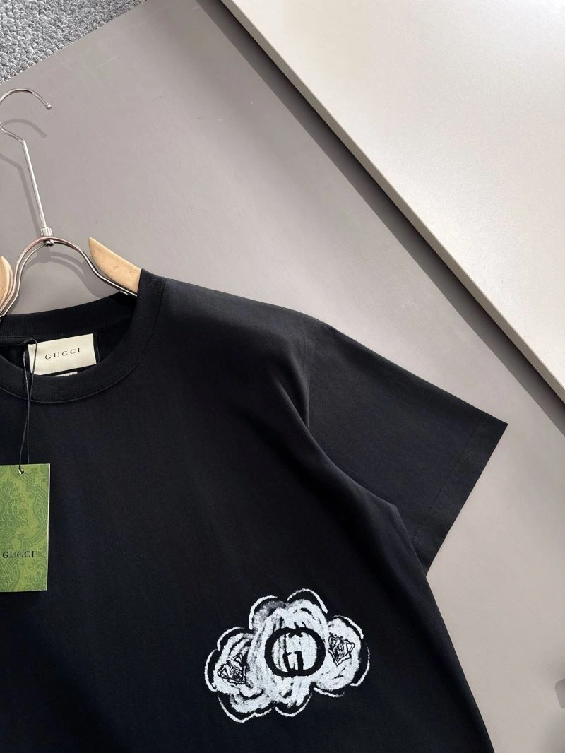 Gucci T-Shirts Versatile 128328